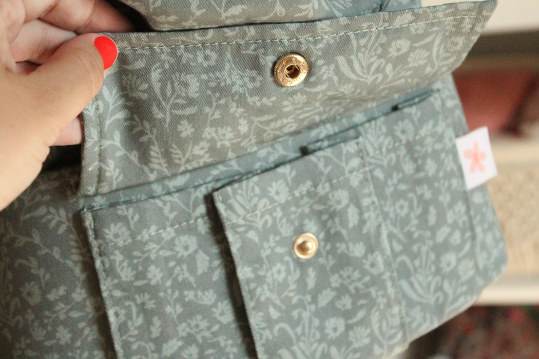 Monroe x Coco Bloom – Neutral Cotton Baby Carrier (7–35 lbs)