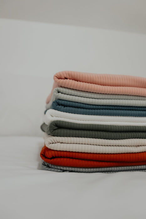 Dove Ribbed Stretch Swaddle
