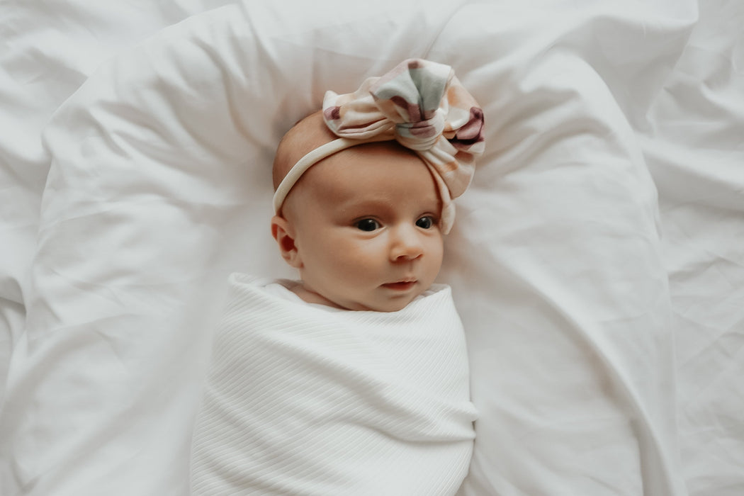 Dove Ribbed Stretch Swaddle