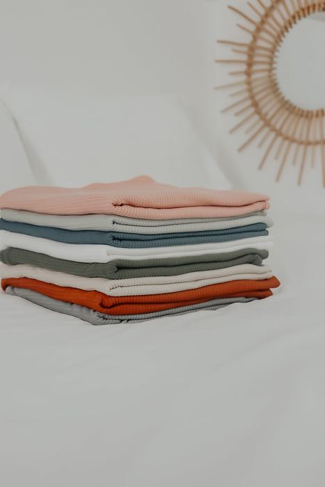 Peony Ribbed Stretch Swaddle